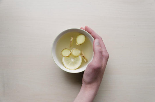 Unlocking the Longevity and Skin Health Benefits of Tea Consumption